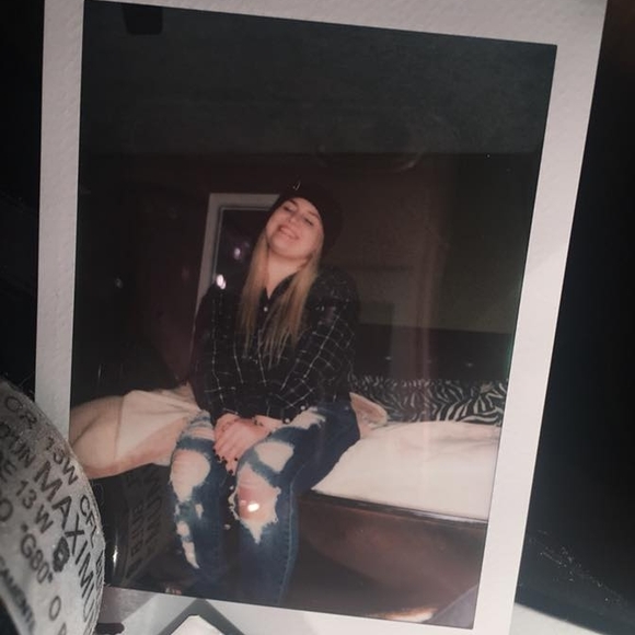 Meet your Posher, Alexis - Picture 1 of 1